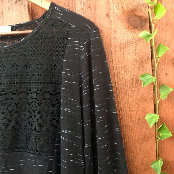 {Fleur Elise} Sheer Slub Long Sleeve Tee - Picture 3 of 7